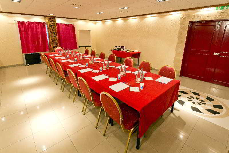 ホテル Ibis Styles Paris Hippodrome De Vincennes ジョアンヴィル エクステリア 写真
